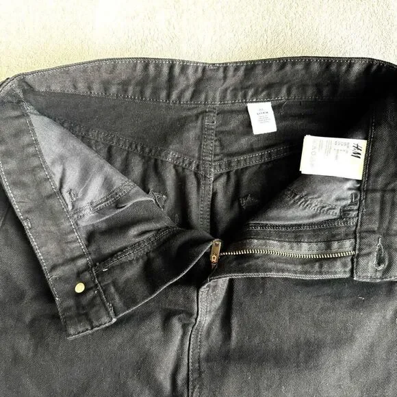 NWOT H&M Black Denim Raw Hem Mini Skirt - Picture 3 of 11